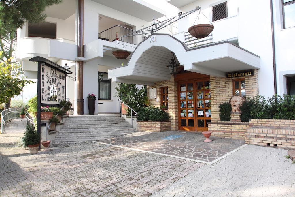 Hotel Ristorante La Bilancia Loreto Aprutino Eksteriør billede